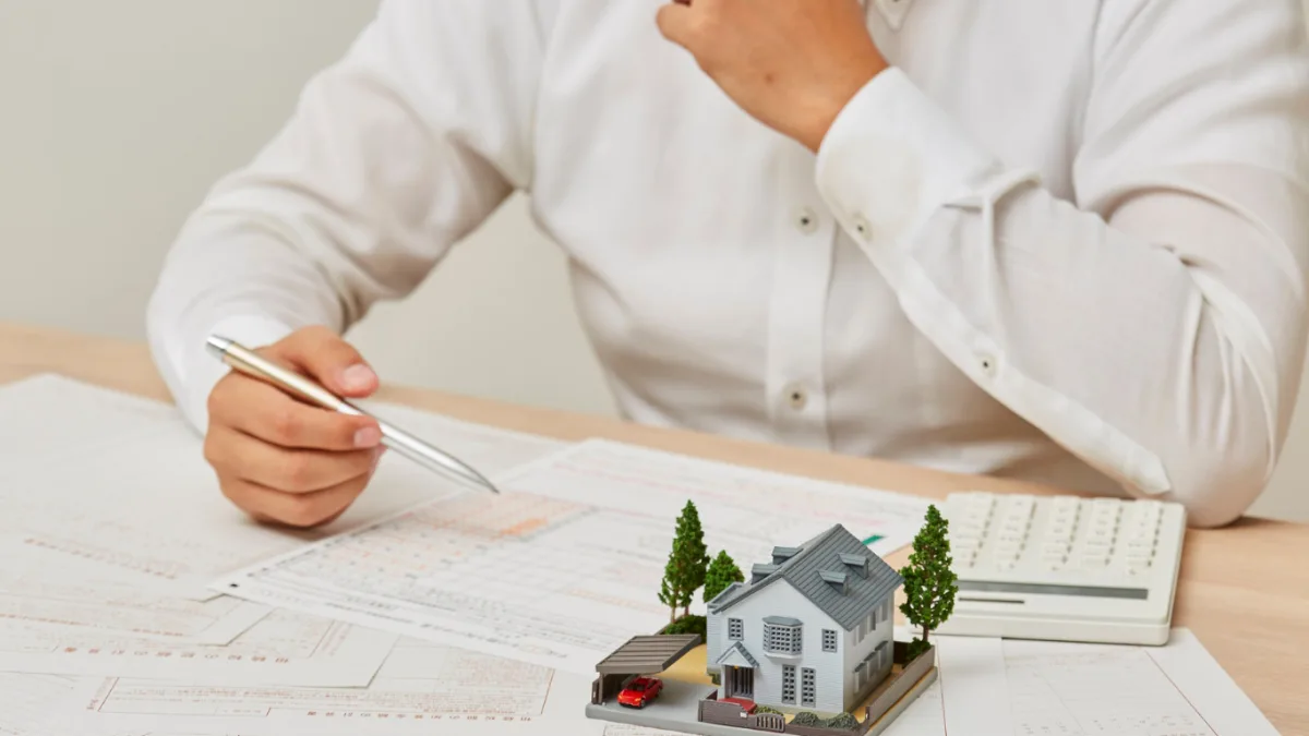 Articol blog imobiliar: Cadastru și intabulare în 2026: pași, acte necesare, costuri și termene - Relora Imobiliare Iași