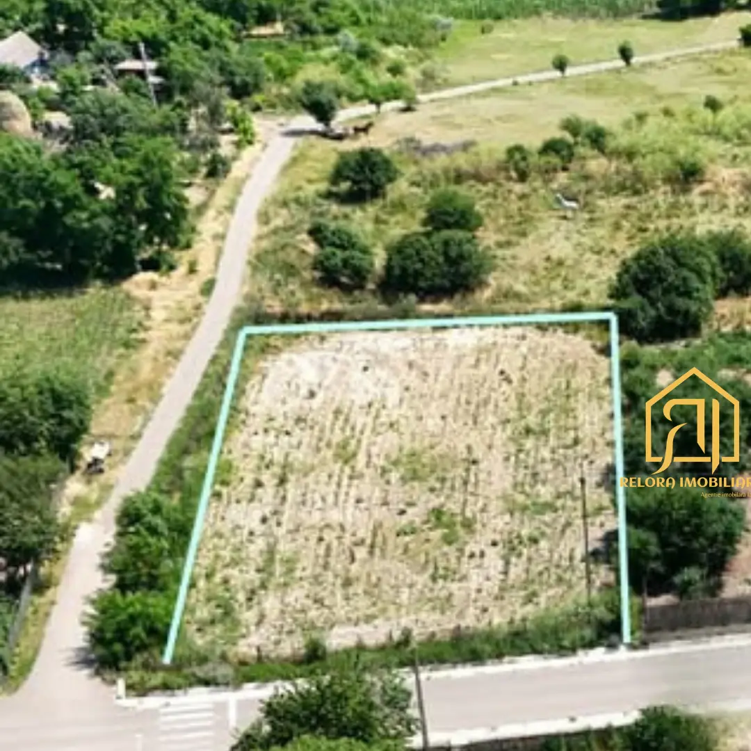 Terrain constructible de 1 760 m² à Unteni, secteur Soroceni (Botoșani) — photo 2
