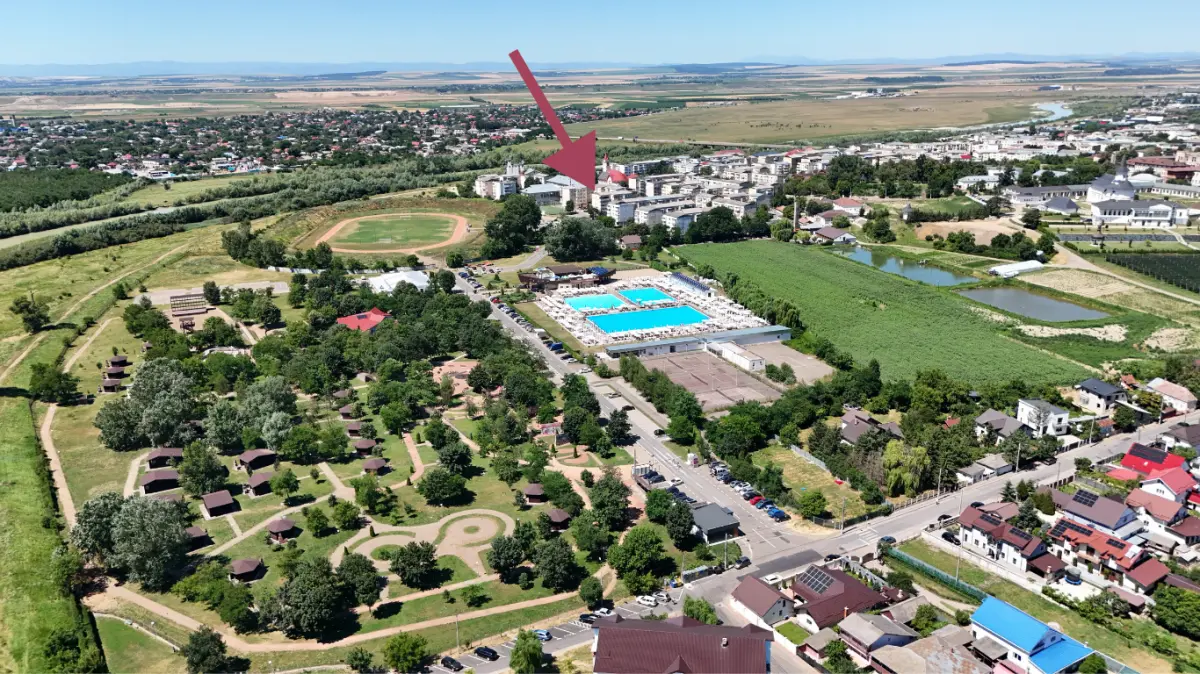 Local commercial de 158 m² à Roman, Neamț – près de Ștrand et viitorul Aqua Roman Park — photo 6